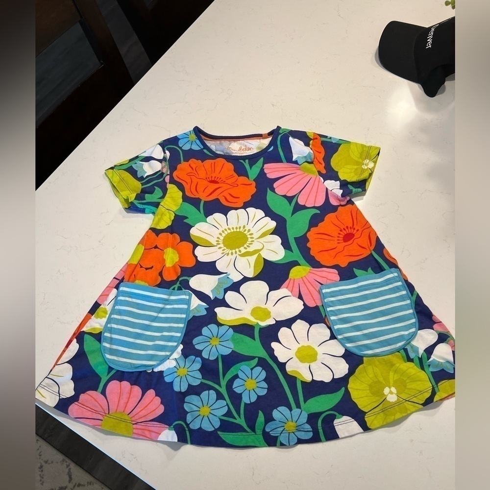 Mini Boden Bold Flower Pocketed Tunic Size 9-10Y